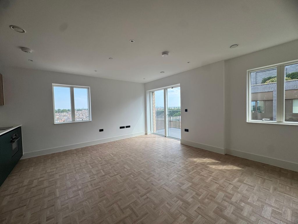 Property photo 3 of 7