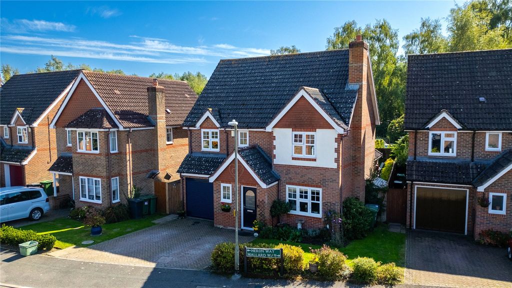 Property photo 1 of 21 Front