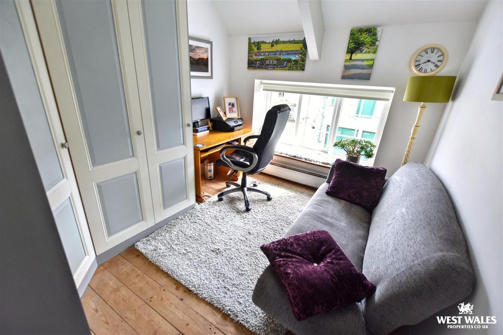 Additional image 19 of 4 bed terraced house for saleEast Back, Pembroke SA71
