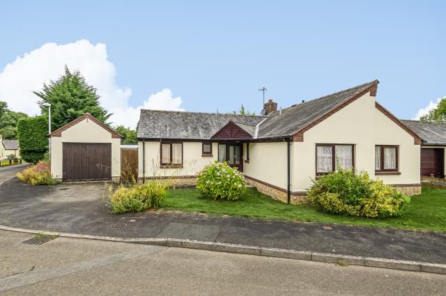 Property photo 1 of 2 External View