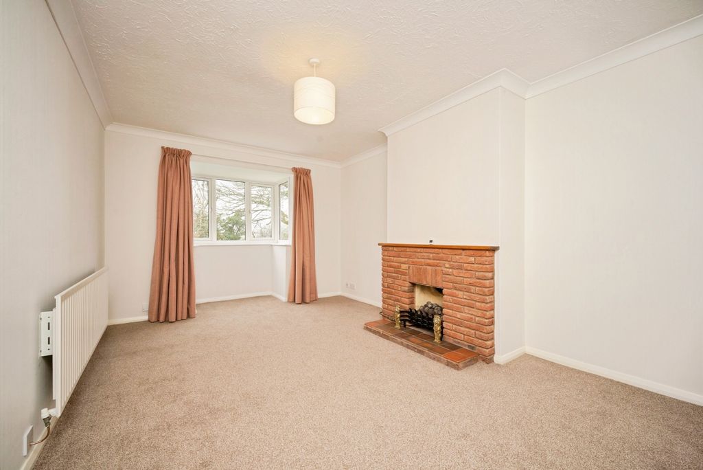 Property photo 2 of 12 Living Room