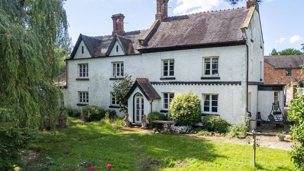 Property photo 1 of 37