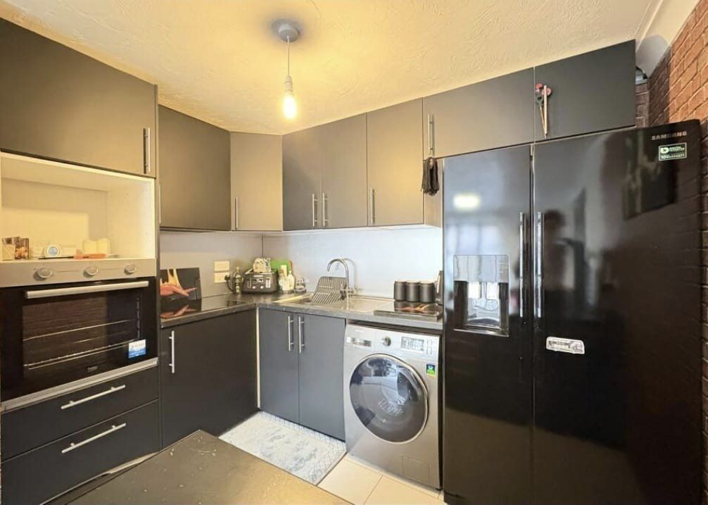 Property photo 2 of 4 Picture No. 04