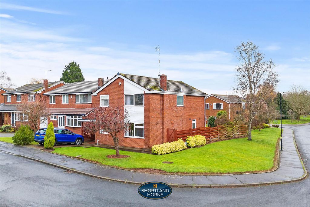 Property photo 1 of 23 2 Jacklin Drive (1 Of 26).Jpg