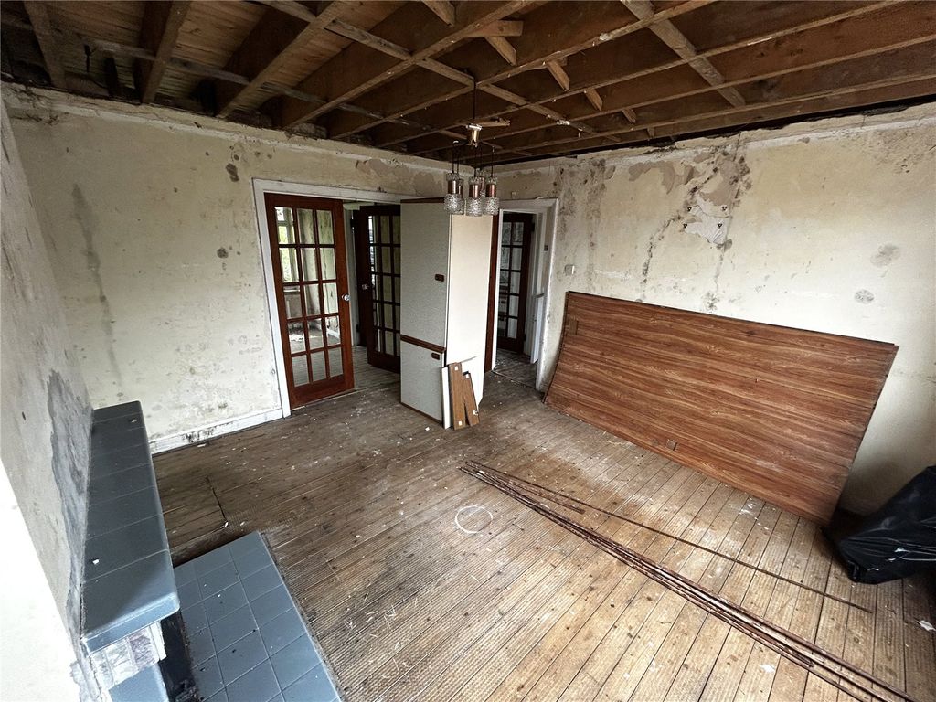 Property photo 3 of 13 Picture No. 02
