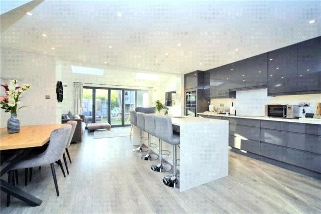 Property photo 1 of 14 Picture No. 01