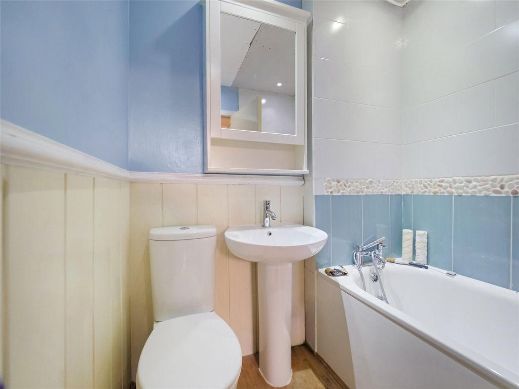 Additional image 12 of 3 bed flat for saleOakshaw Street West, Paisley, Renfrewshire PA1