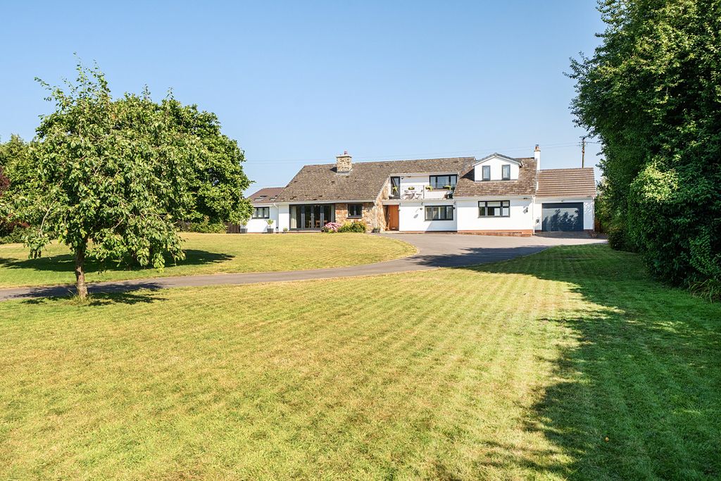 Property photo 1 of 25