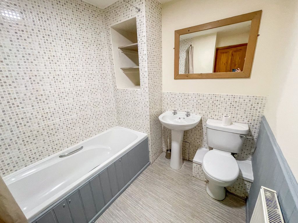 Property photo 2 of 6 Img_1648