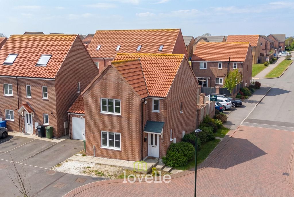 Property photo 1 of 31