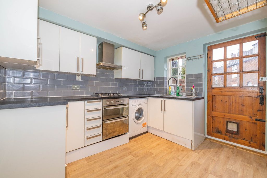 Property photo 3 of 9 Picture 3