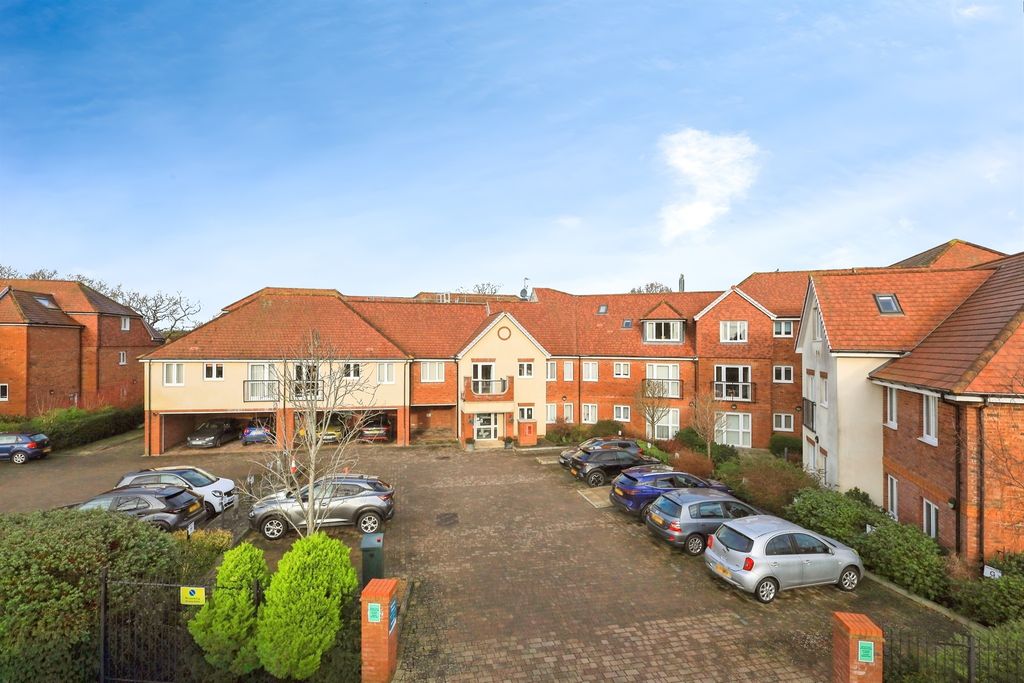 Property photo 2 of 16