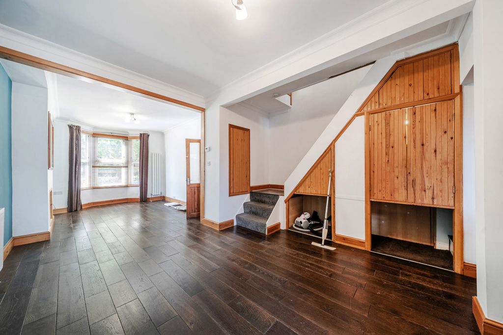 Property photo 3 of 23 1468035-21-6A1069...