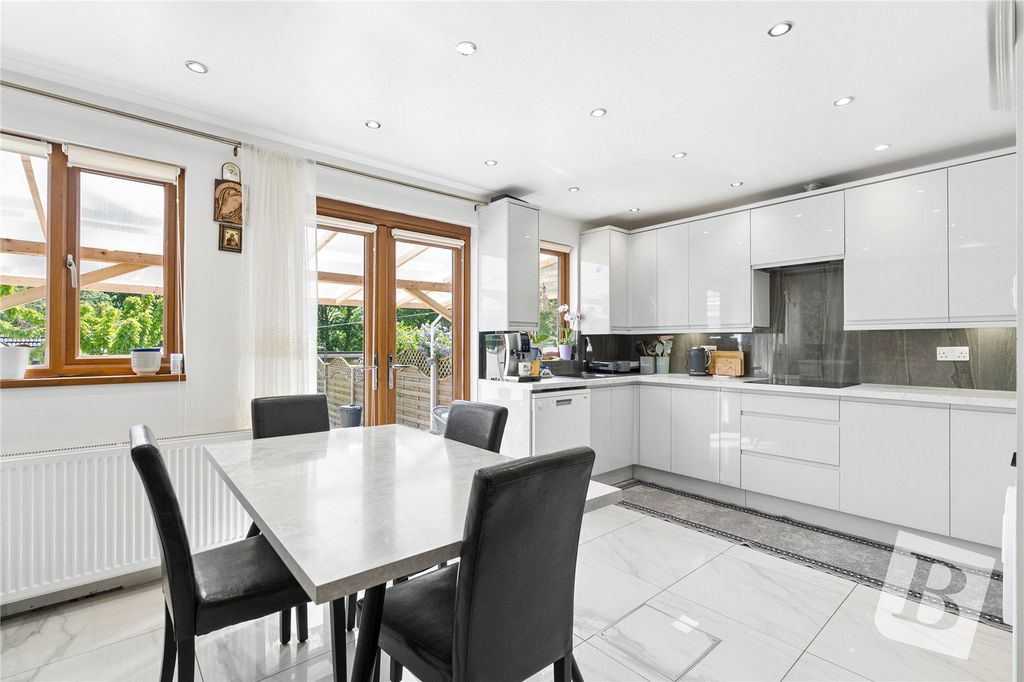 Property photo 3 of 12 Kitchen/ Diner
