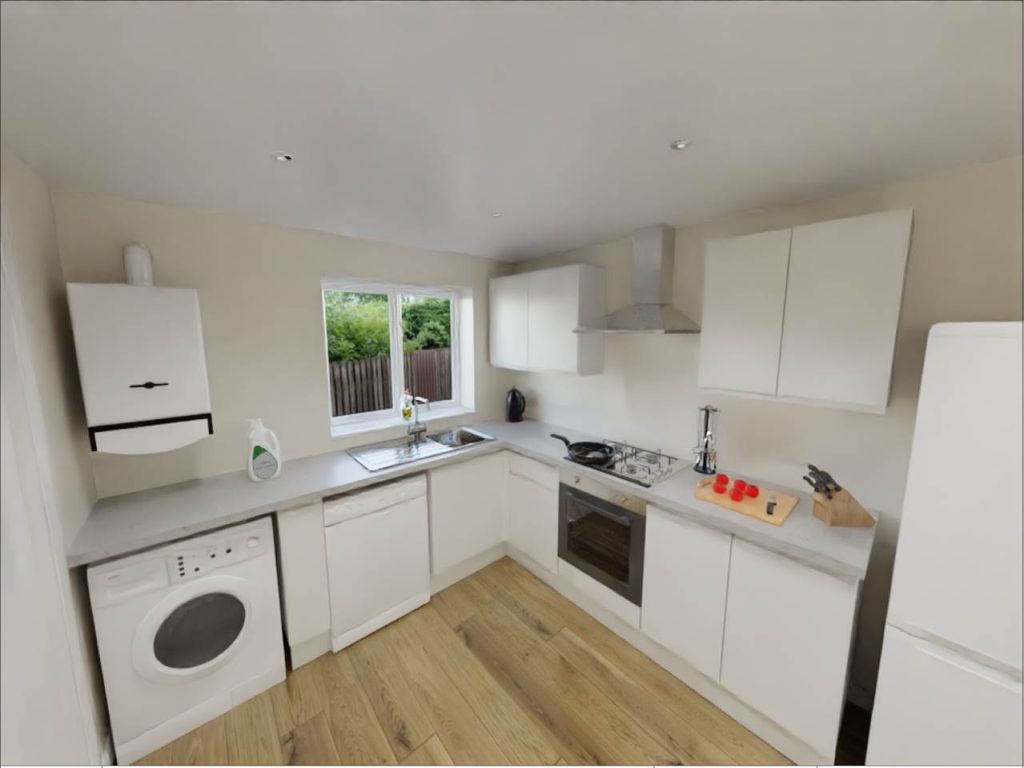 Property photo 3 of 11 New Kitchen Design