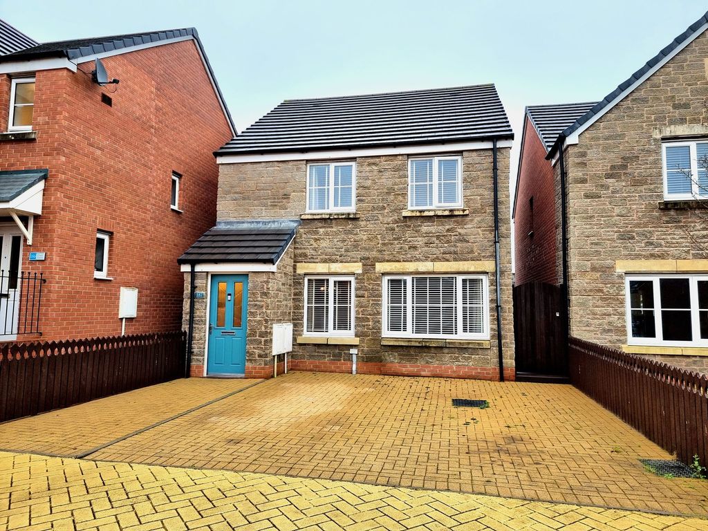 Property photo 1 of 23 Main Photo