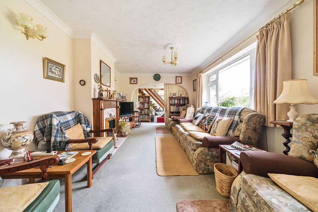 Property photo 3 of 18