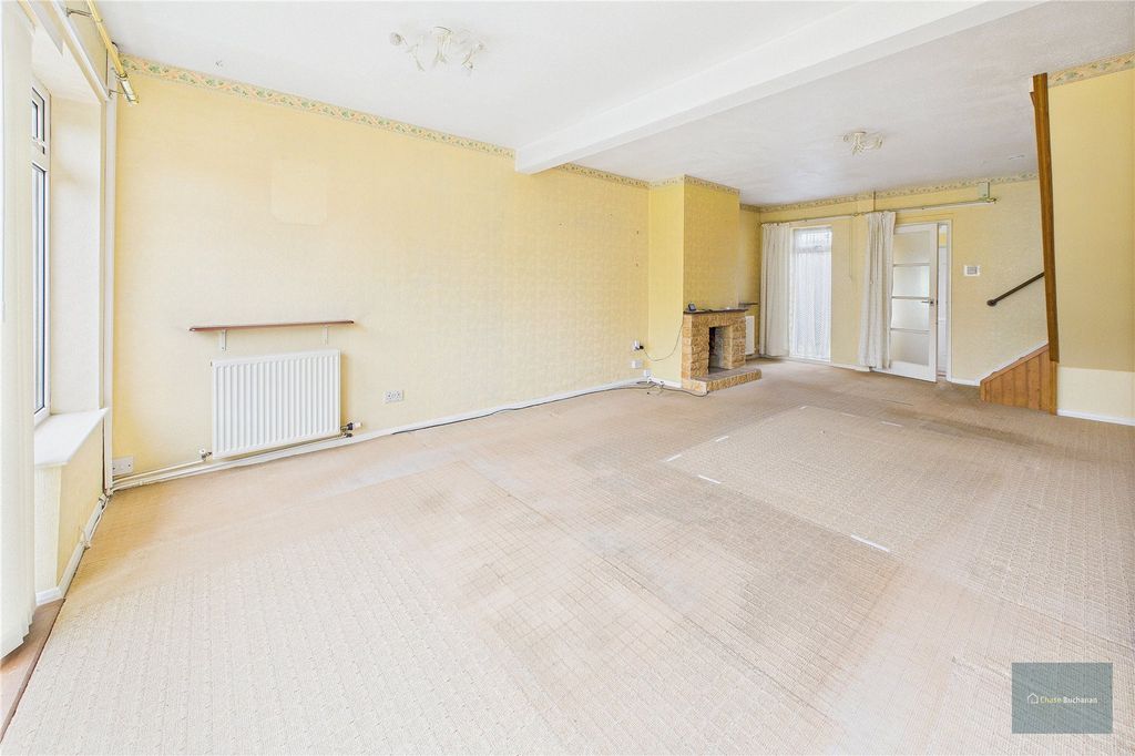 Property photo 2 of 14 Picture No. 12