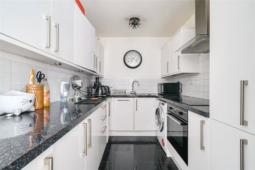 Property photo 2 of 13 Picture No. 06