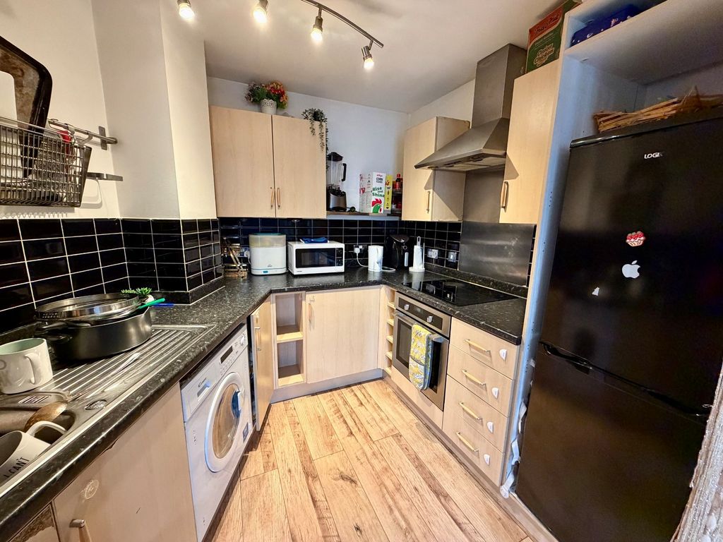 Property photo 3 of 9 Picture No. 02