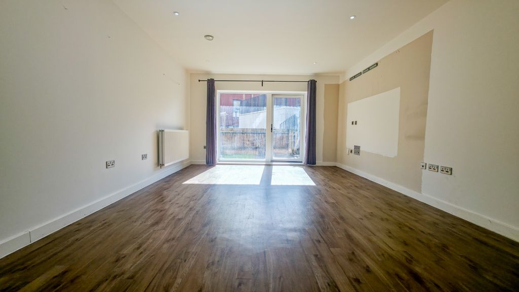 Property photo 2 of 32 20260413_100015