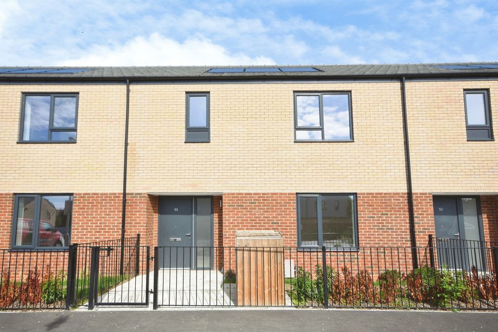 Property photo 1 of 24