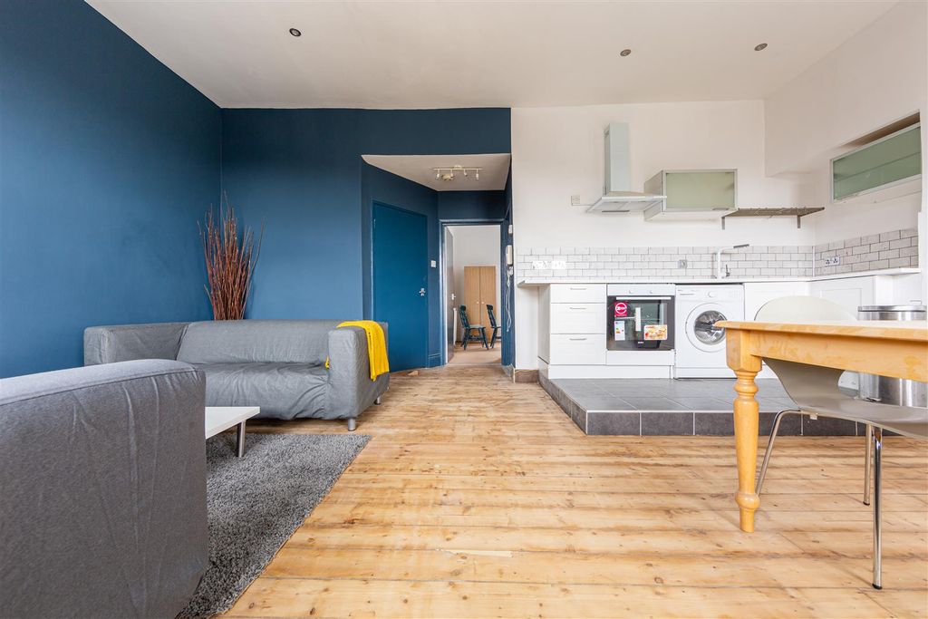 Property photo 2 of 9 0U5A9466-Hdr.Jpg