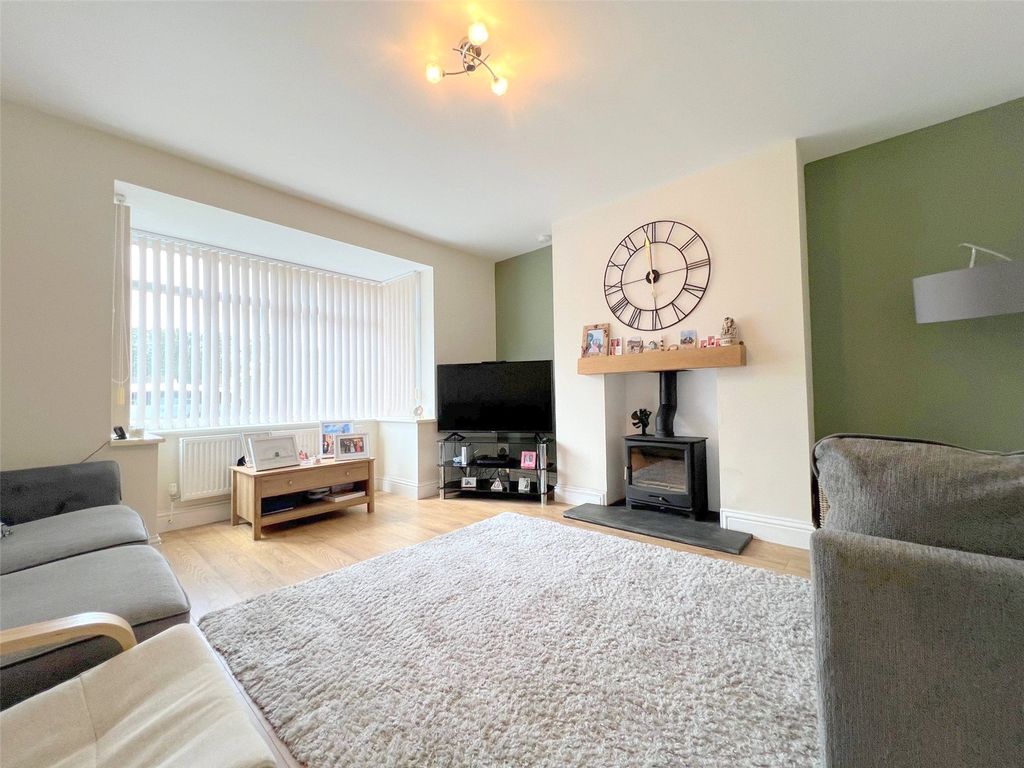 Property photo 2 of 27 Picture No. 28