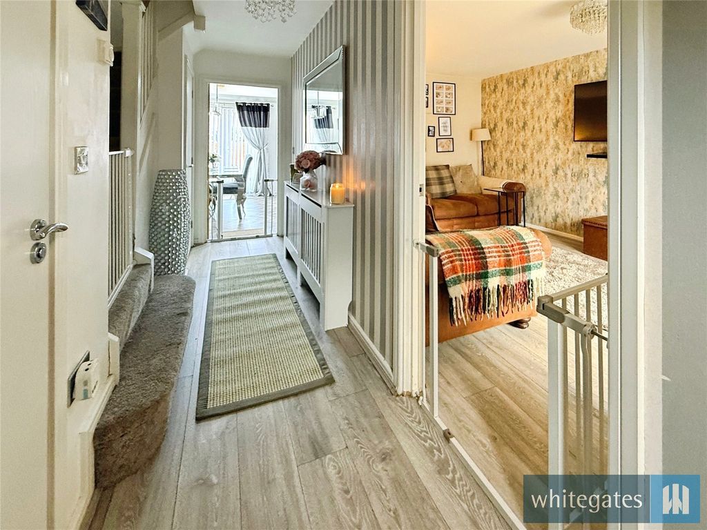 Property photo 3 of 22 Picture No. 08