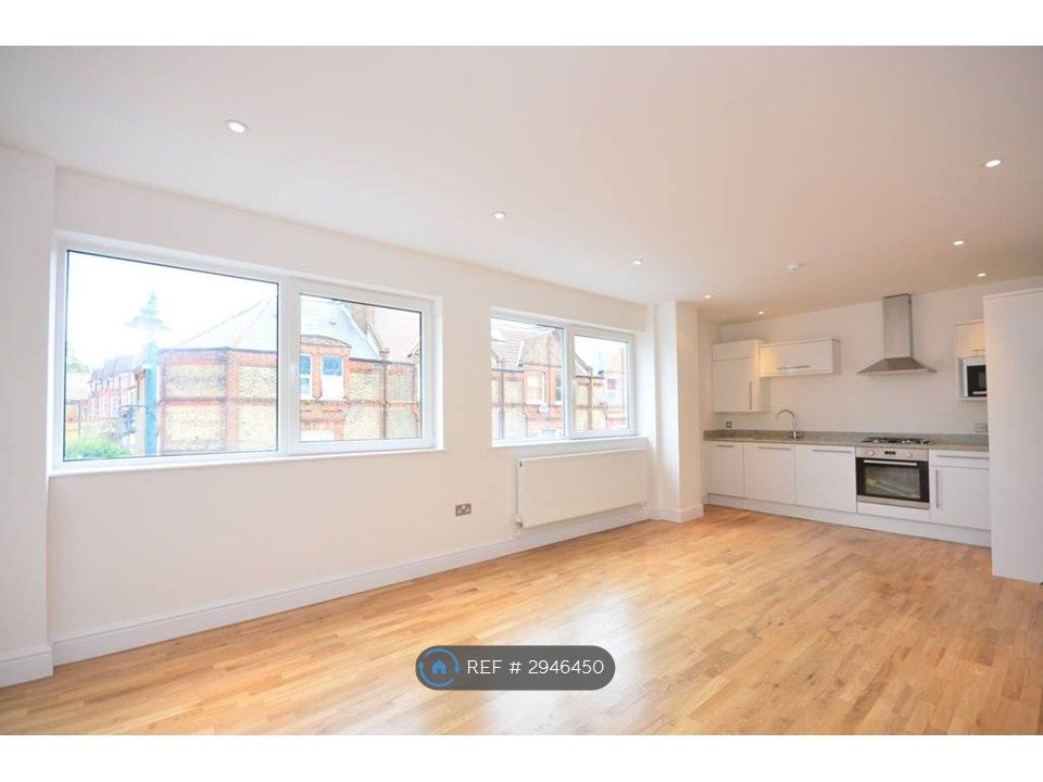 Property photo 1 of 7 Kitchen / Reception  (7.1m x 4.0m)
