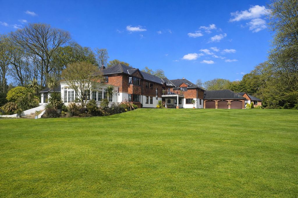 Property photo 1 of 32 Image