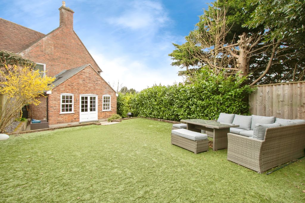 Property photo 2 of 19 Photography