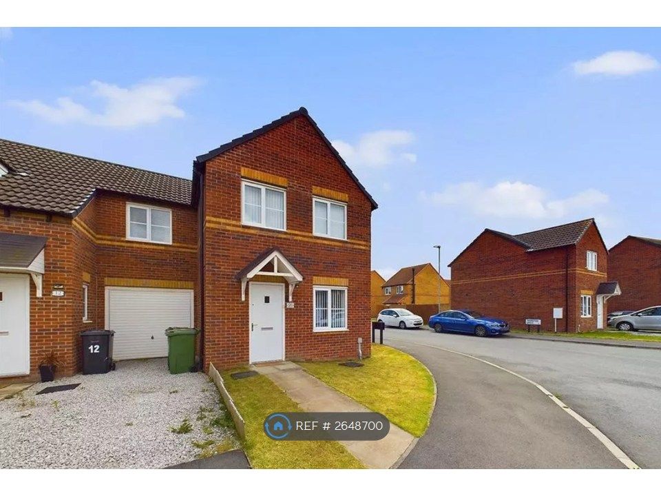 Property photo 2 of 18