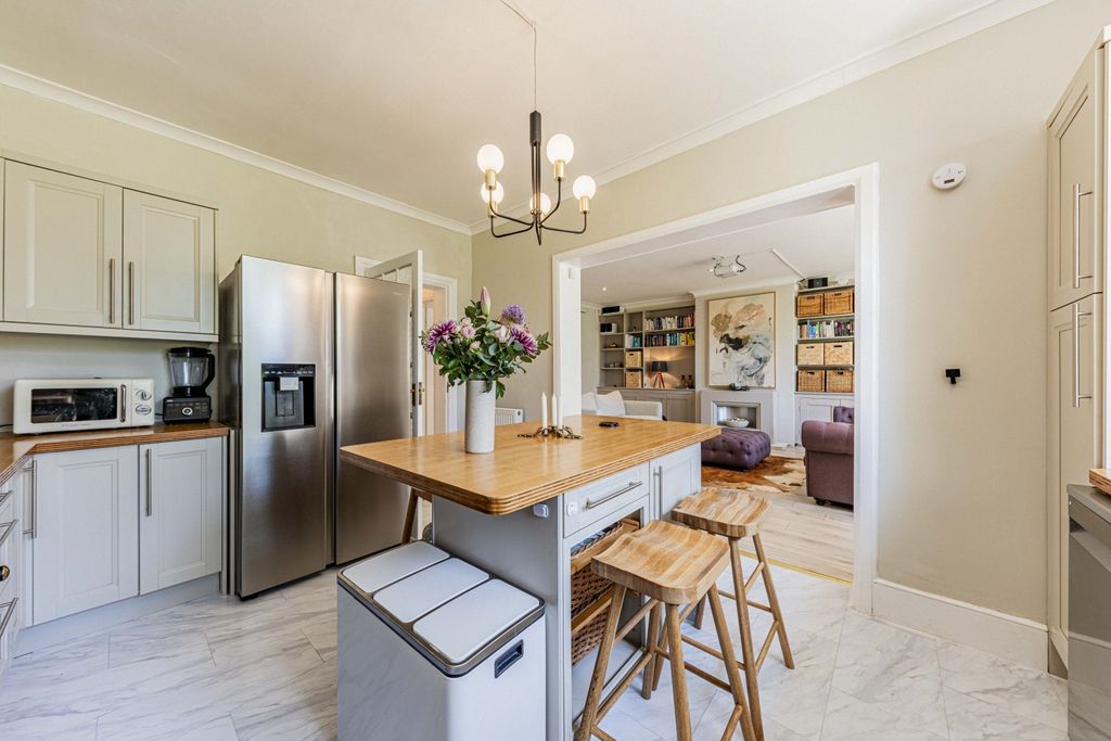 Property photo 2 of 45 Kitchen