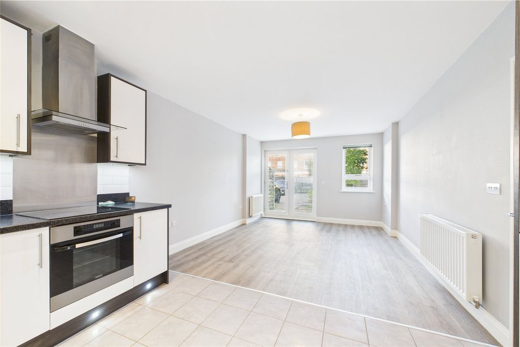 Property photo 1 of 8 Picture No. 04