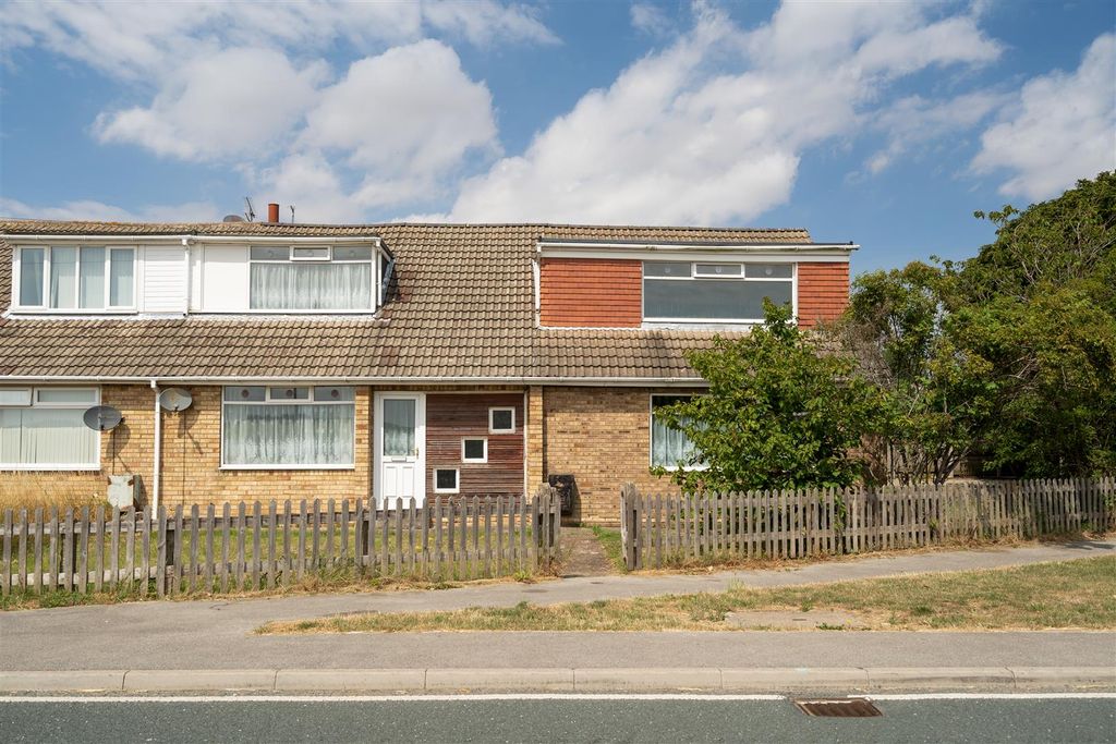 Property photo 2 of 24