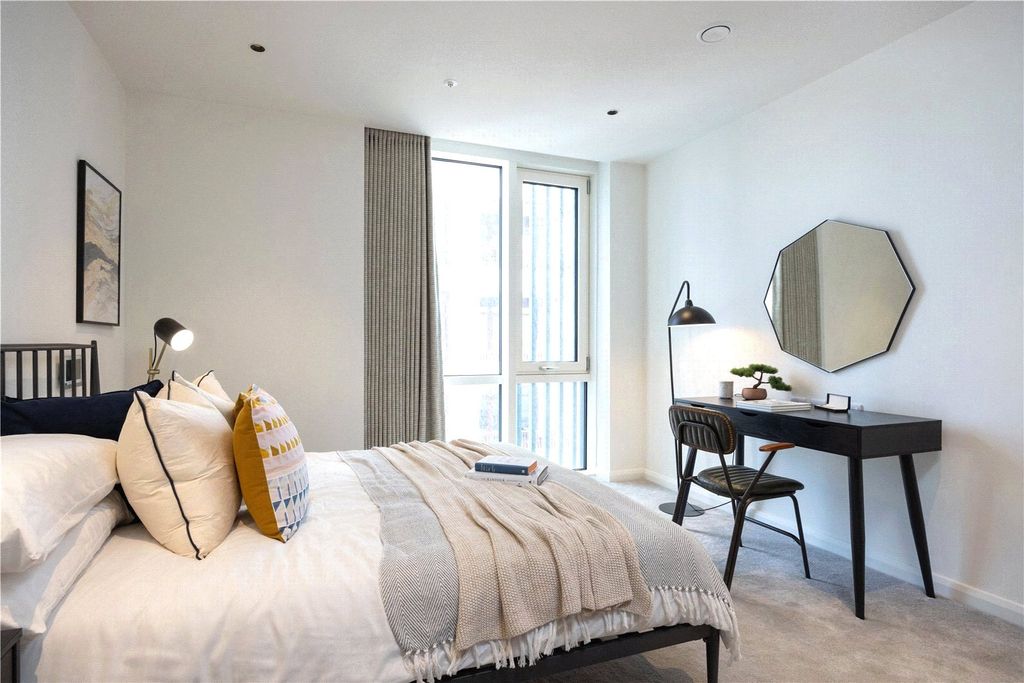 Property photo 3 of 12 Bedroom 1