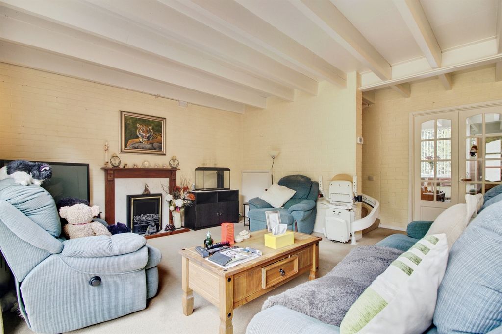 Property photo 2 of 16