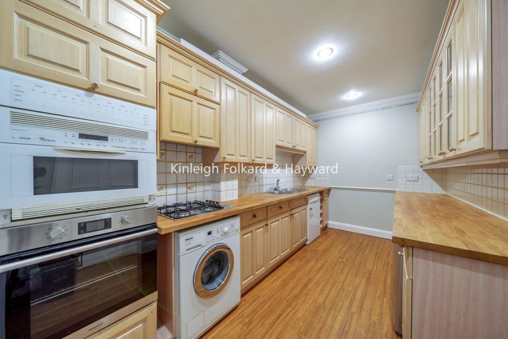 Property photo 2 of 6 5