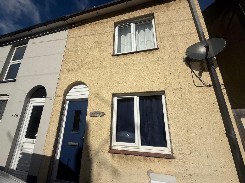 Property photo 1 of 10 Exterior