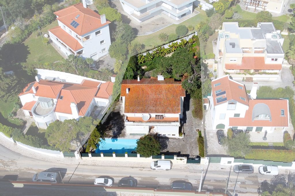 Property photo 3 of 63