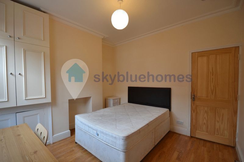 Property photo 2 of 7 Photo 1