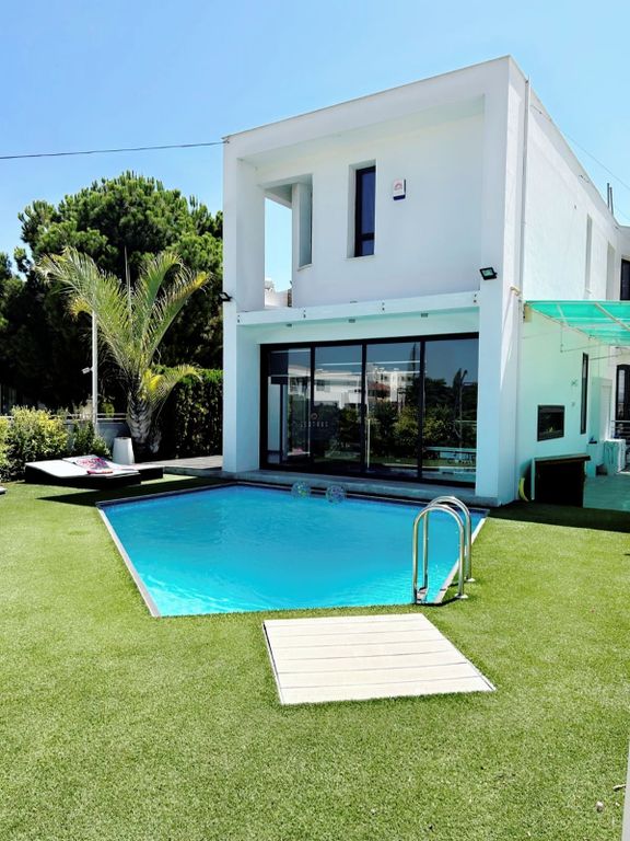 Property photo 1 of 22