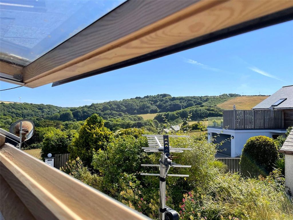 Property photo 2 of 16 Views