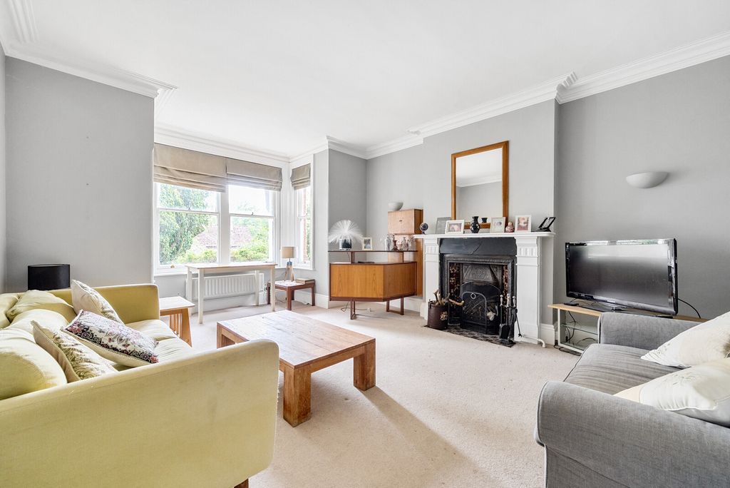 Property photo 3 of 17 1324451-16-68750c...