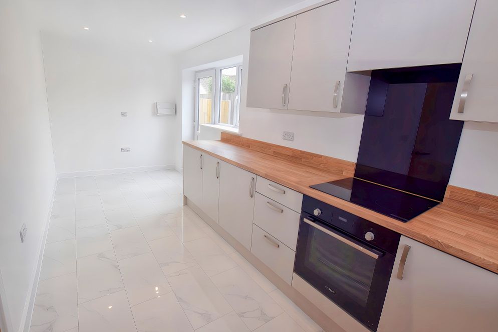 Property photo 3 of 9 Dining Kitchen 2