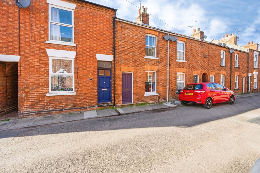 Property photo 1 of 21