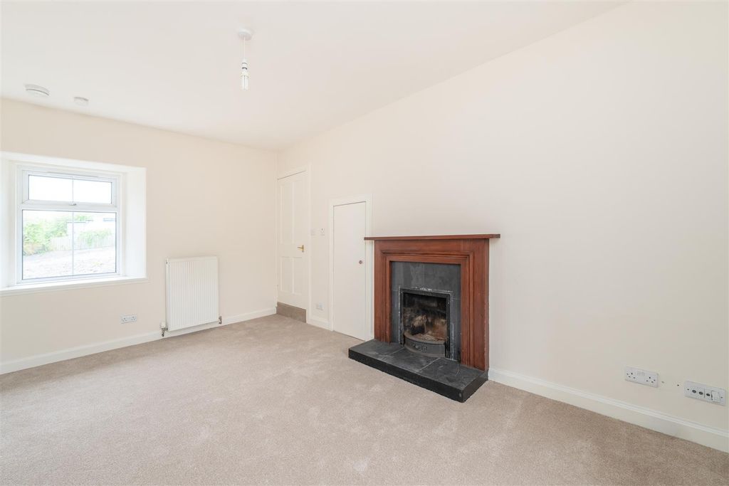 Property photo 3 of 14 1_Clintmans_Cottage-3.Jpg