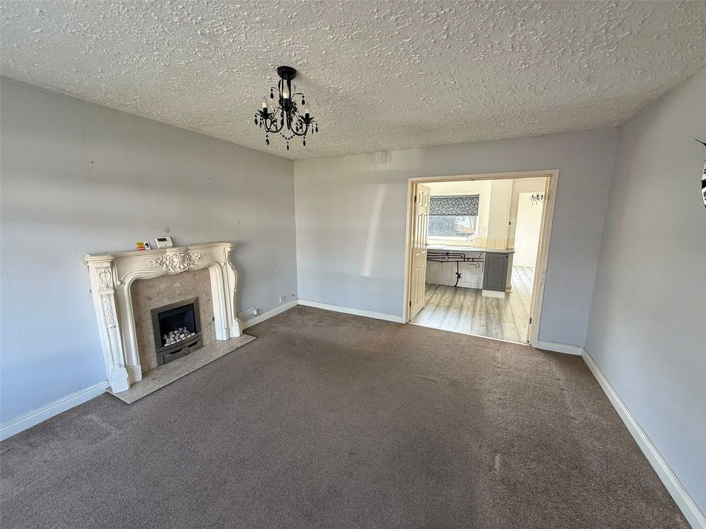 Property photo 2 of 16 Picture No. 03