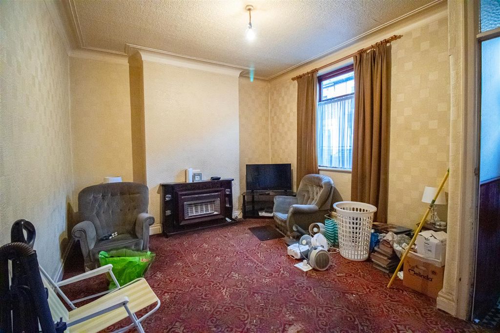 Property photo 2 of 8 Reception Room